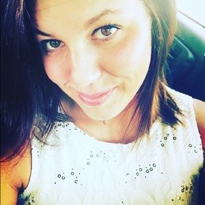 Meet your Posher, Renee